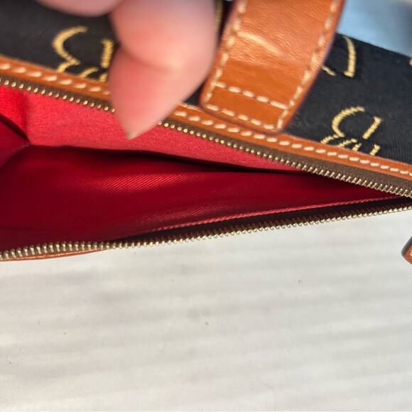 Dooney & Bourke Vintage Signature Bag and Matching Wallet Set - Picture 9 of 14